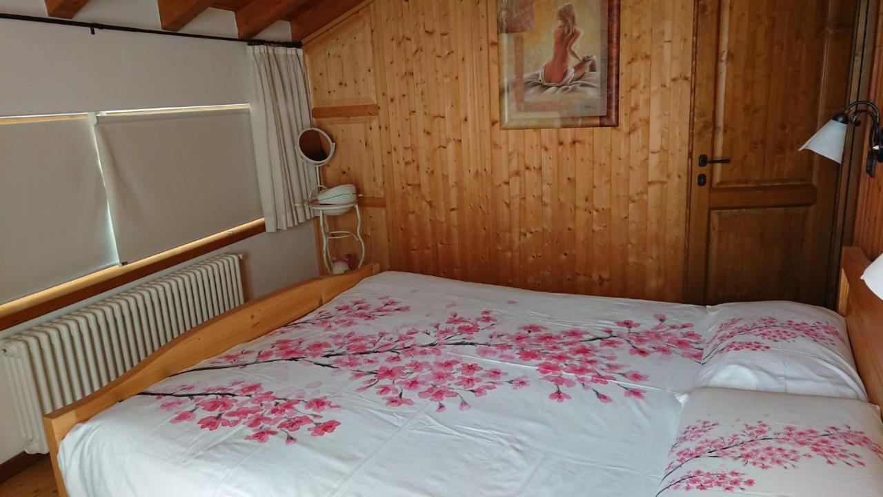 Вилла Casa Delle Rose Тельо Экстерьер фото