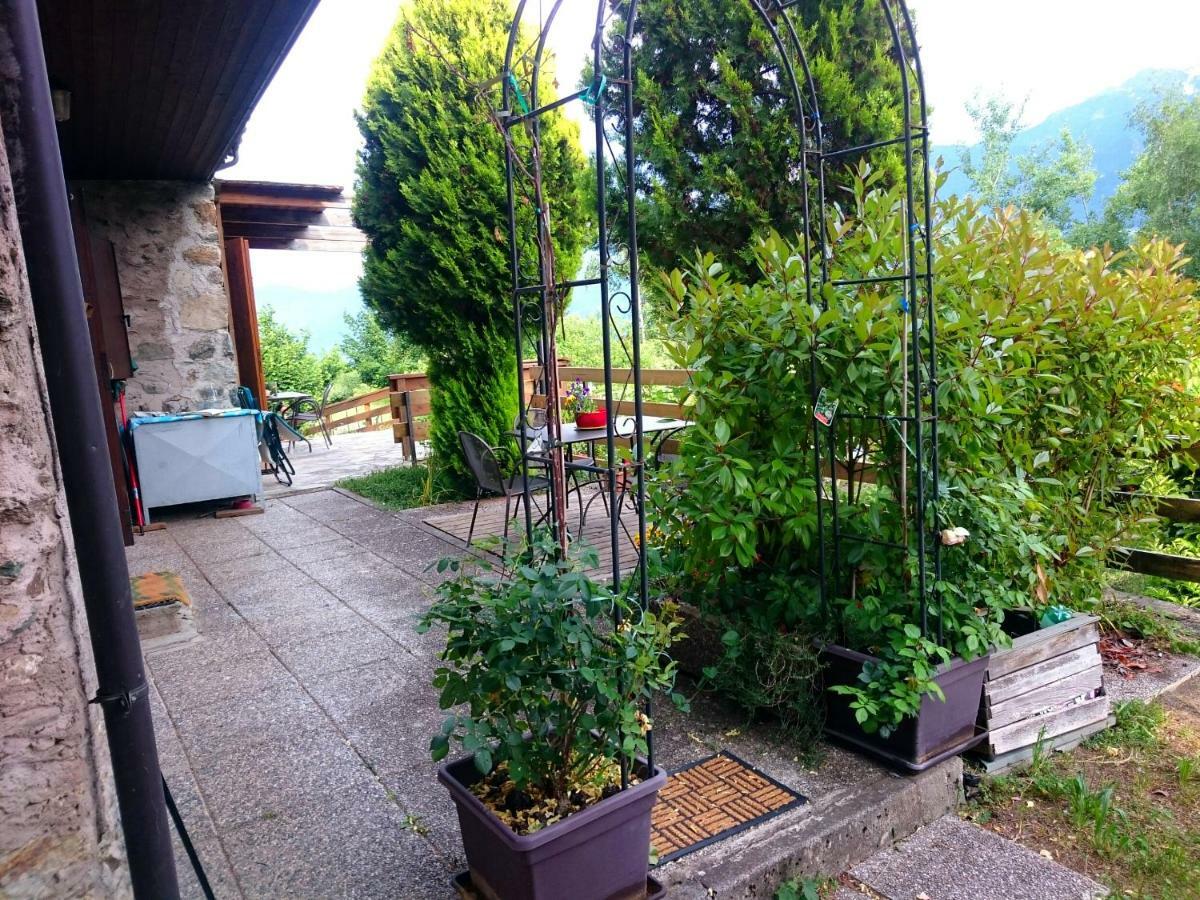 Вилла Casa Delle Rose Тельо Экстерьер фото